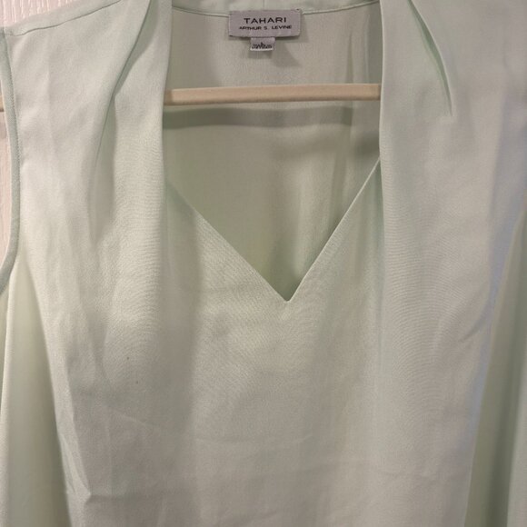 Tahari Woman's L Mint Green Top - Picture 2 of 4